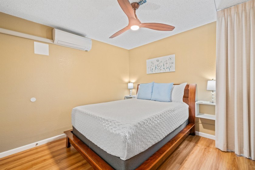 Bright &amp; beautifully remodeled Maui Vista condo offers you - photo 20