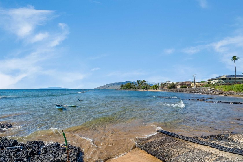 Bright &amp; beautifully remodeled Maui Vista condo offers you - photo 36