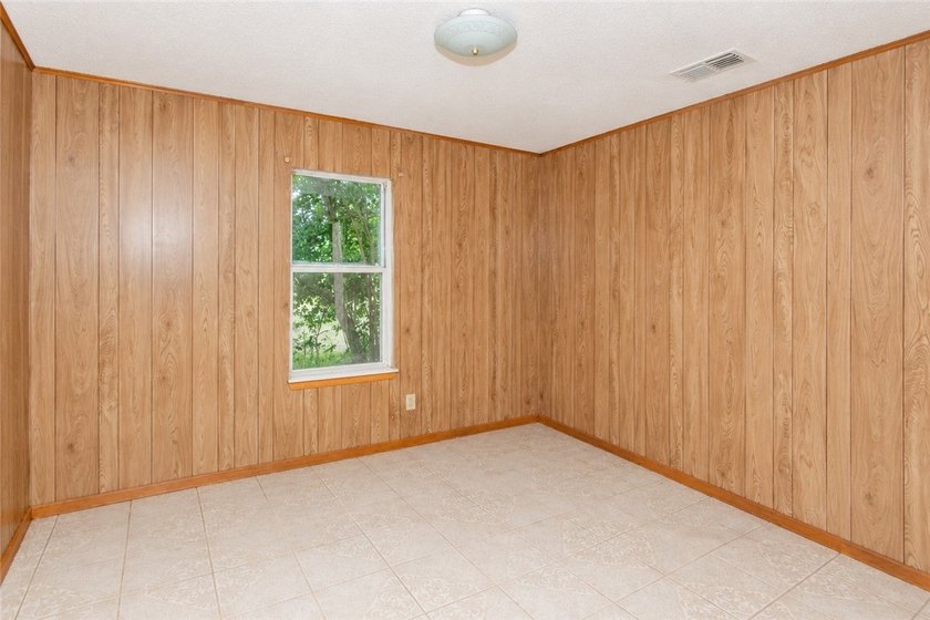 10 Acres of land in Sandia, Texas! This home features 3 bedrooms - photo 13