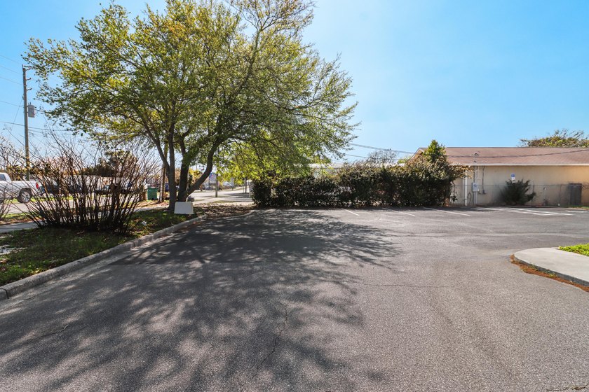 Now available For Sale or Lease, 185 Stahlman Avenue A is a +/-4 - photo 6