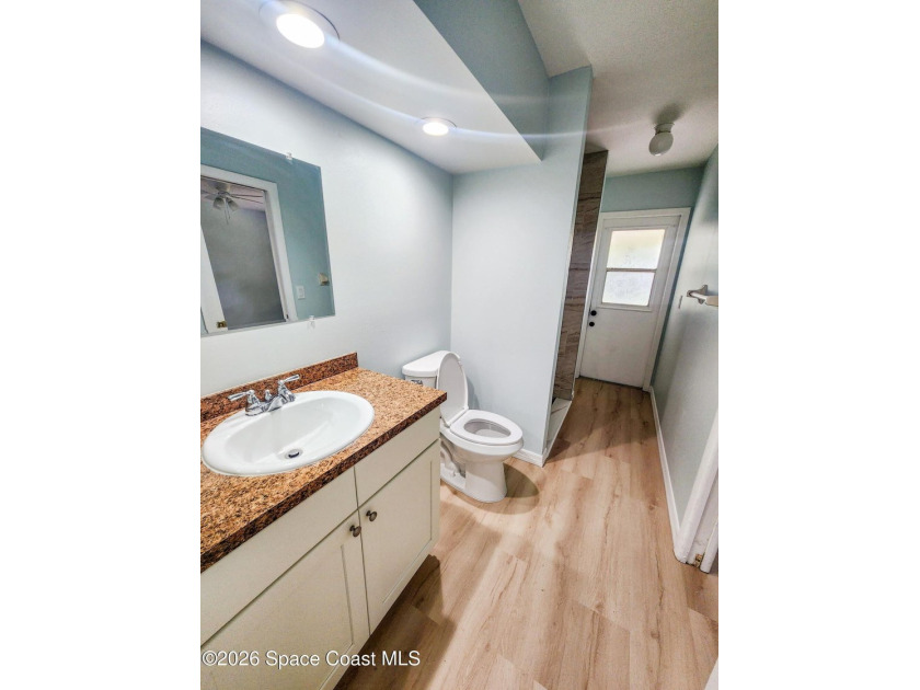 Welcome to this updated 3-bedroom, 2-bath home in Northwest Palm - photo 32