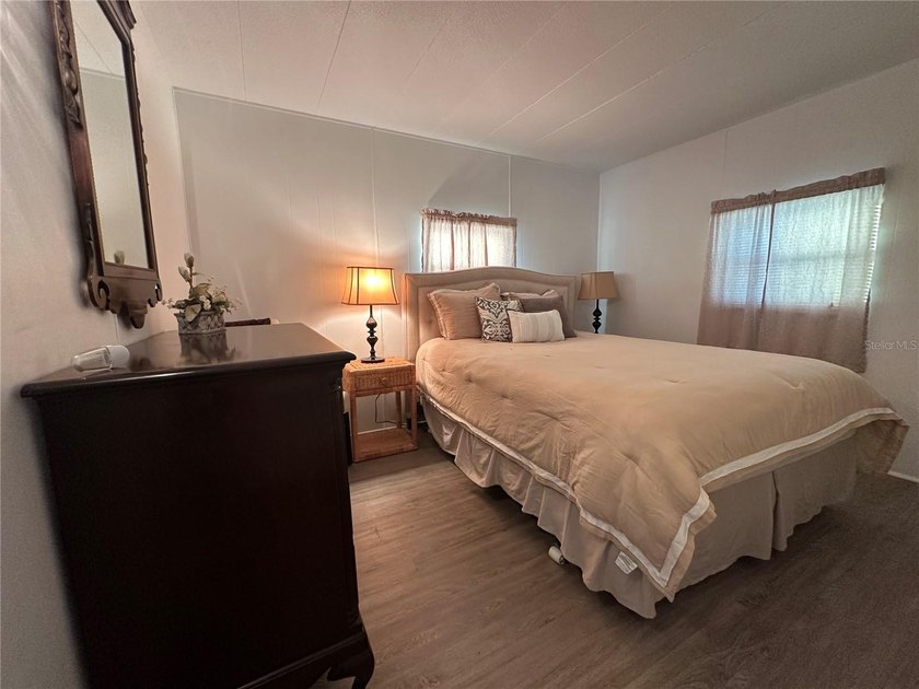Welcome to Holiday Park! This turn-key furnished LAND-OWNED - photo 12