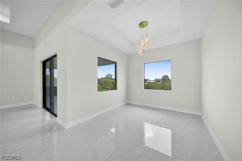 Experience the best of SOUTHWEST FLORIDA living in this stunning - photo 15