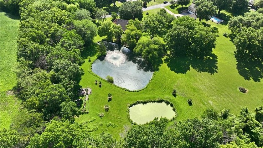 Tucked away on 2.36 acres and backing directly to the 3,000+ - photo 33