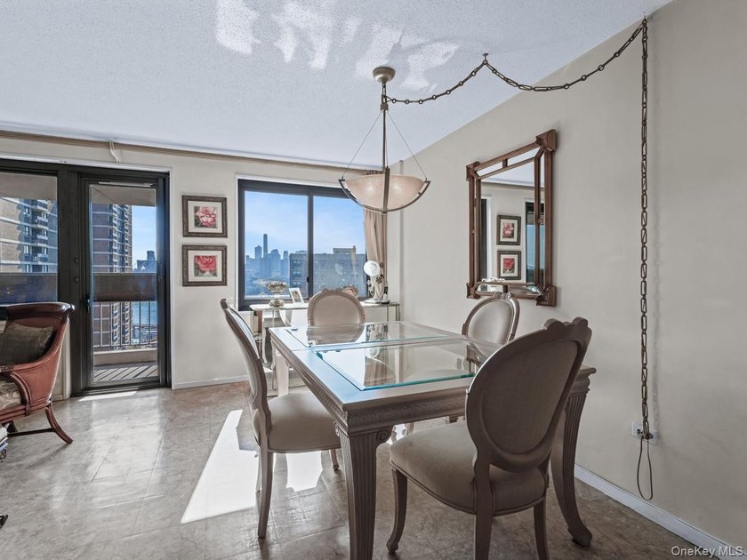 Your Front-Row Seat to the New York Sunrise! Imagine waking up - photo 6