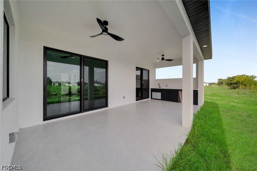 Experience the best of SOUTHWEST FLORIDA living in this stunning - photo 38