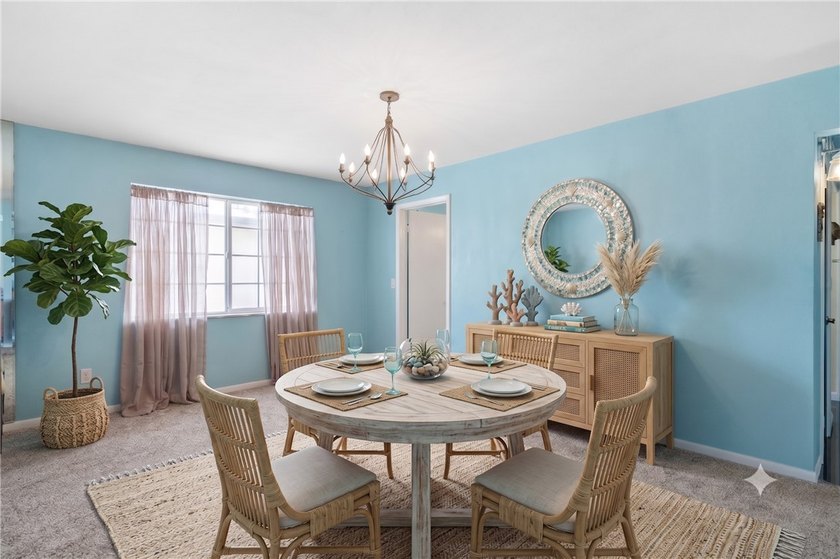 Discover the perfect blend of space and serenity in this - photo 4