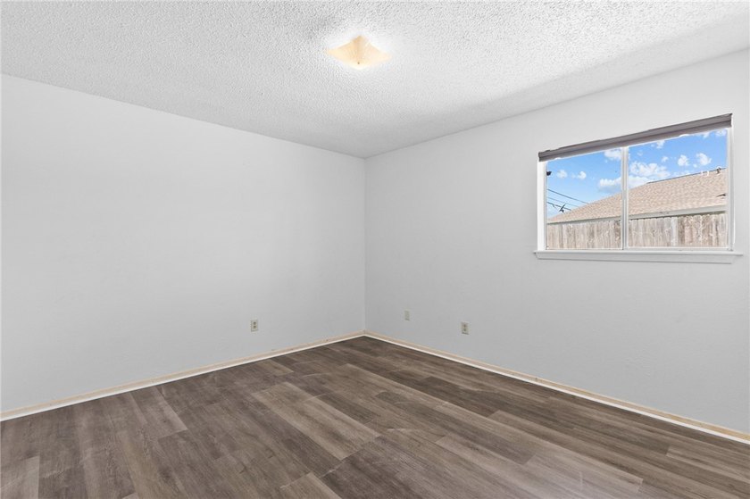 Opportunity awaits! You'll find this quaint duplex nestled away - photo 37
