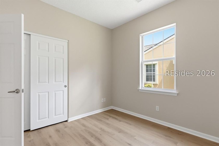 Welcome home to this beautifully 3 bedroom, 2 bath gem - photo 22