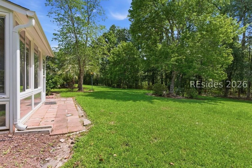 Welcome home to this beautifully 3 bedroom, 2 bath gem - photo 29