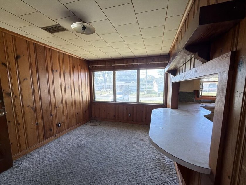 Located just a few miles from the bustling down town area and - photo 10