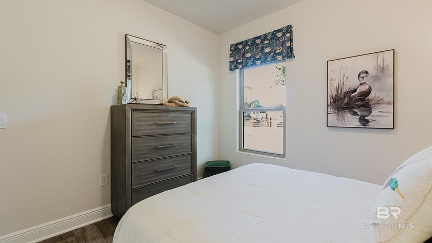 Welcome to 13515 Redhead Lane in Tealwood Estates, where - photo 4