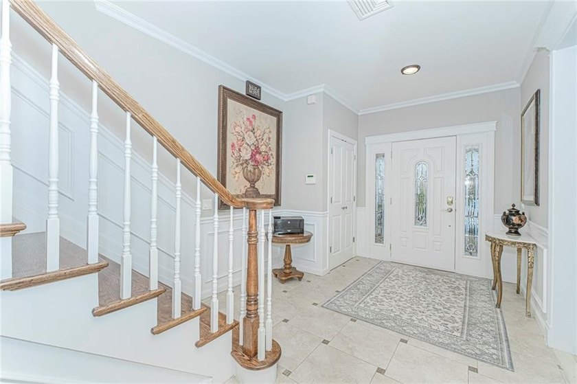 Tottenville-Fully Detached Colonial, an absolute stunning home - photo 13
