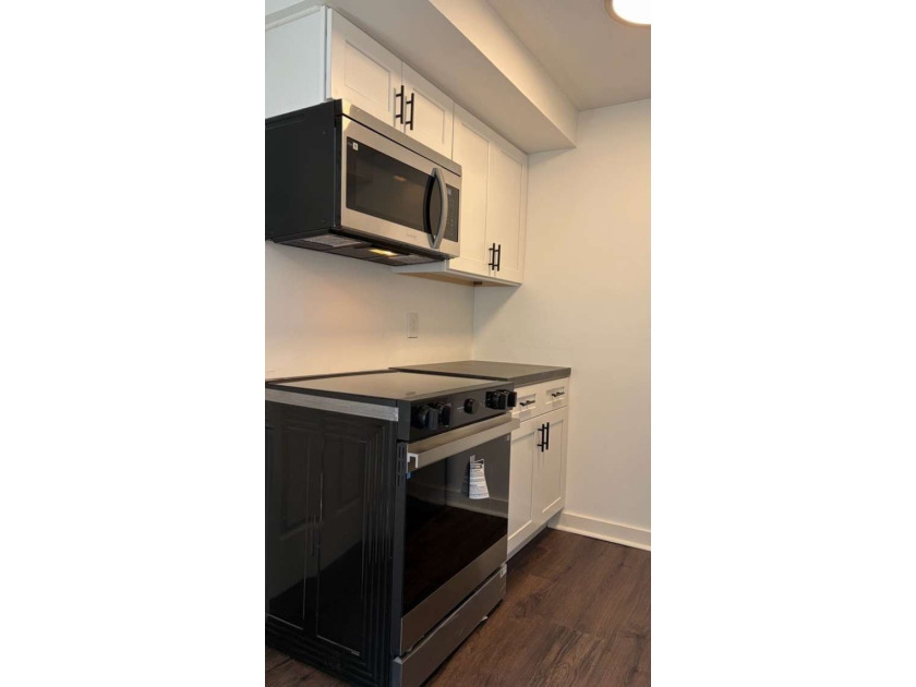 Rare opportunity in highly sought Kimberly Condominiums! - photo 6