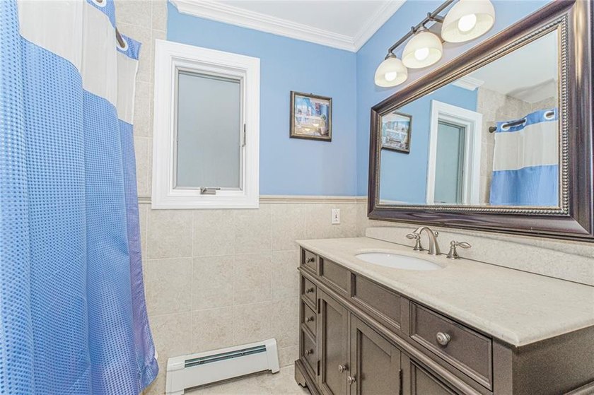 Tottenville-Fully Detached Colonial, an absolute stunning home - photo 17