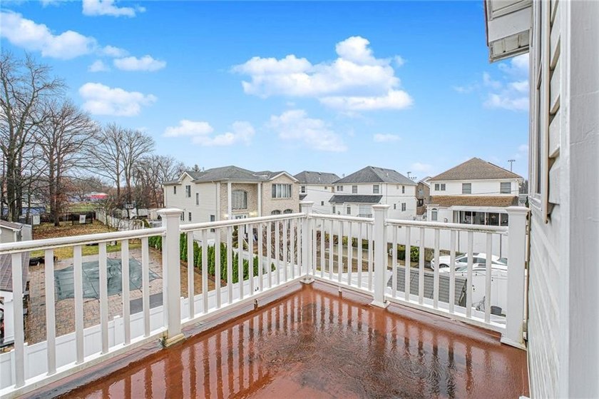 Tottenville-Fully Detached Colonial, an absolute stunning home - photo 23