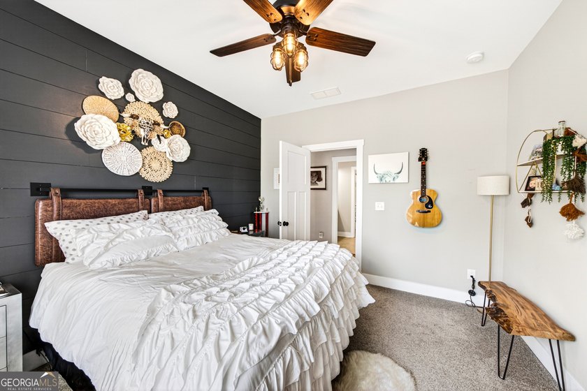 Welcome to 3656 Eagle View Way a 6 bedroom and 4 full bath in - photo 26