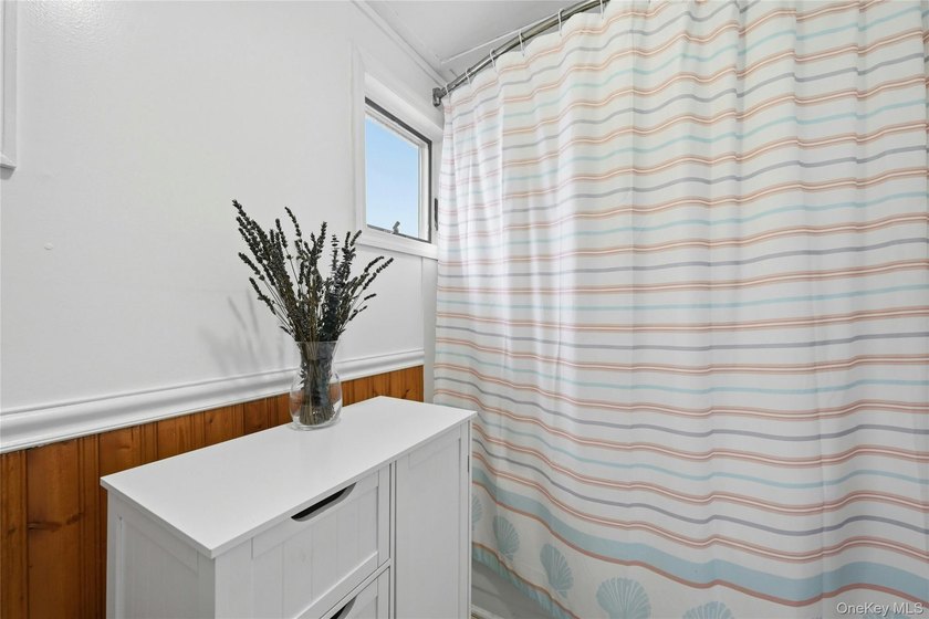 This charming Center Moriches 4/5-bedroom Colonial dates back to - photo 29