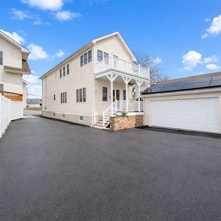 Tottenville-Fully Detached Colonial, an absolute stunning home - photo 32