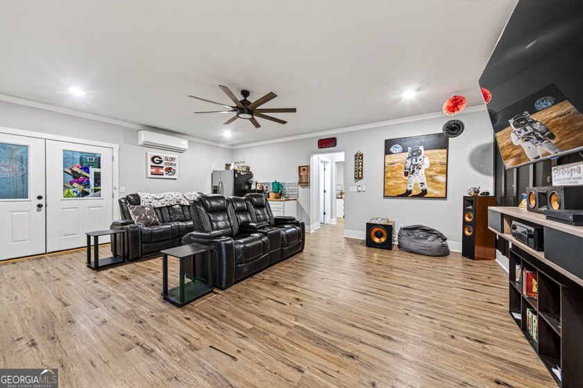 Welcome to 3656 Eagle View Way a 6 bedroom and 4 full bath in - photo 34