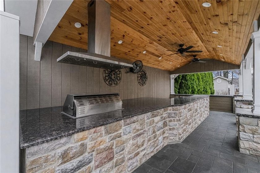 Tottenville-Fully Detached Colonial, an absolute stunning home - photo 38