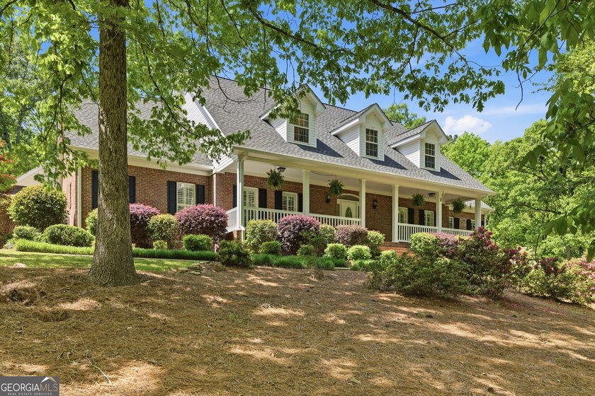 Private 13-Acre Equestrian Estate - Luxury Hobby Farm Retreat - photo 2