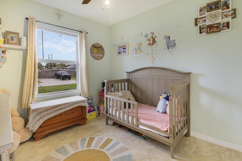 Move-in ready and packed with valuable upgrades, this 3-bedroom - photo 23