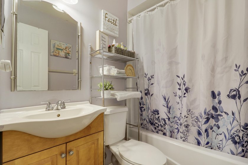 Move-in ready and packed with valuable upgrades, this 3-bedroom - photo 24