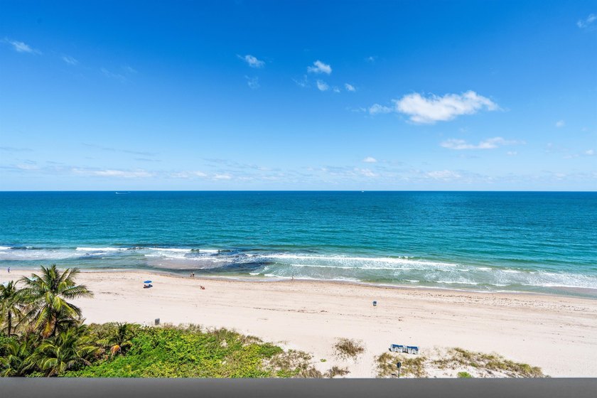 Ideally positioned in the building's premier oceanfront stack - photo 30