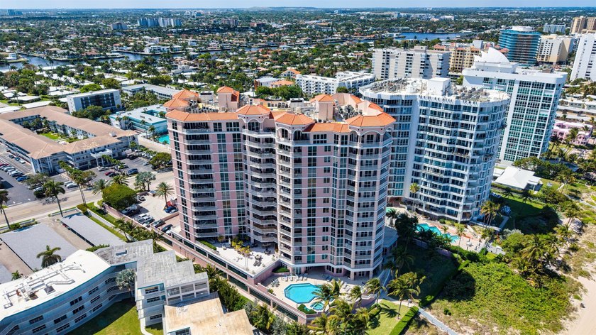 Ideally positioned in the building's premier oceanfront stack - photo 42