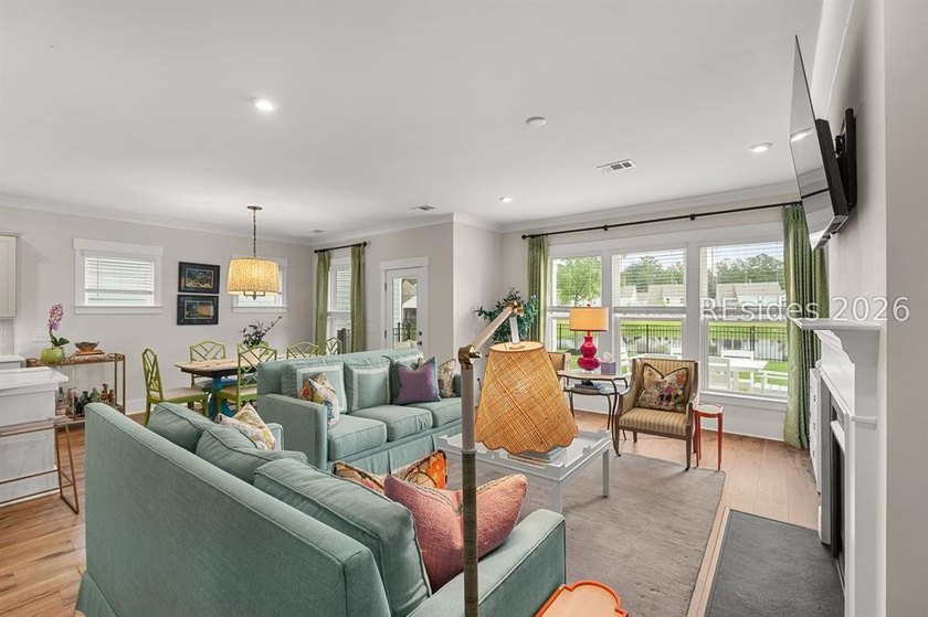 Stunning 5 bedroom, 4 bath lagoon front home designed for both - photo 13
