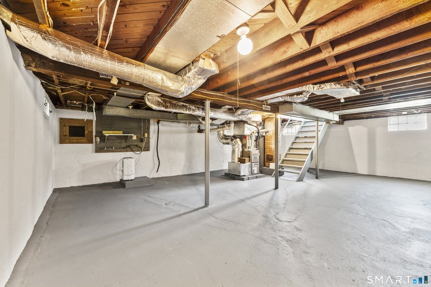 Welcome to 110 Minturn Road, a beautifully updated 3-bedroom - photo 24