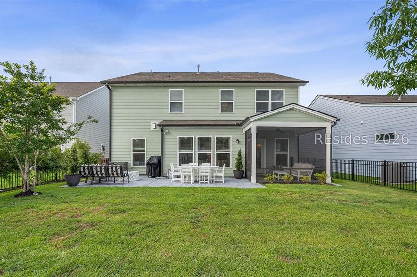 Stunning 5 bedroom, 4 bath lagoon front home designed for both - photo 31