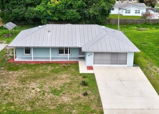 Paradise awaits in Sebastian, Florida! This 3 bedroom, 2 - photo 3