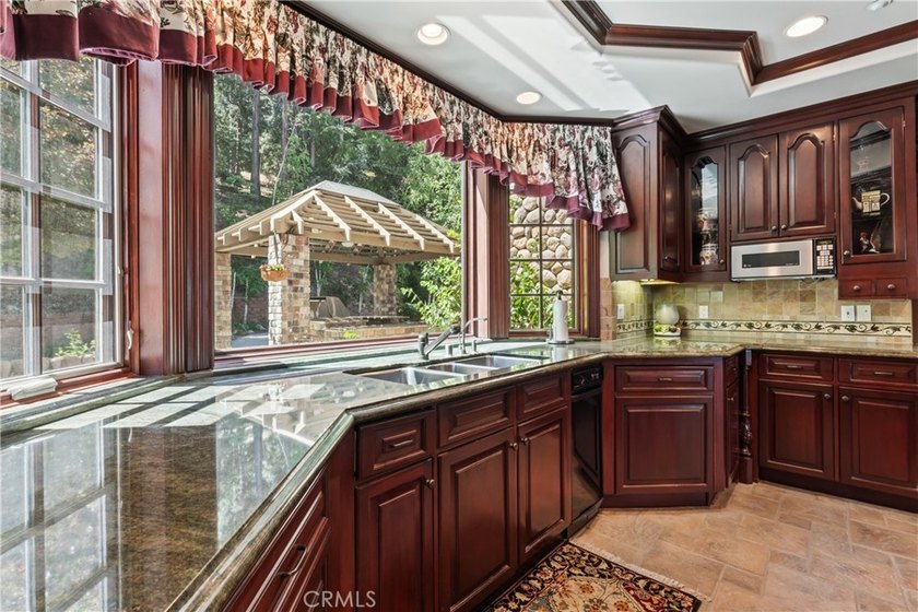 Discover the epitome of luxury at this extraordinary estate in - photo 31