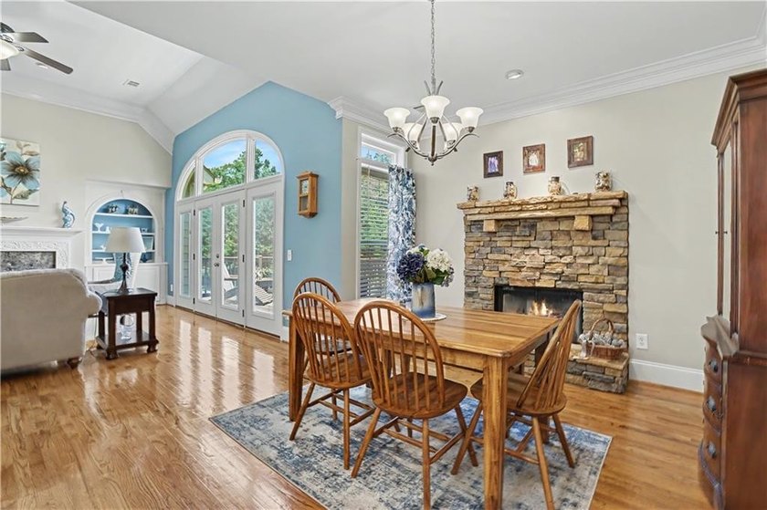 BEAUTIFULLY MAINTAINED 5 BED, 4.5 BATH RANCH HOME ON FINISHED - photo 8