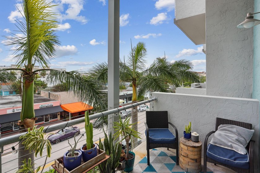 Delray Beach Downtown living! Located just 1.5 blocks from - photo 18