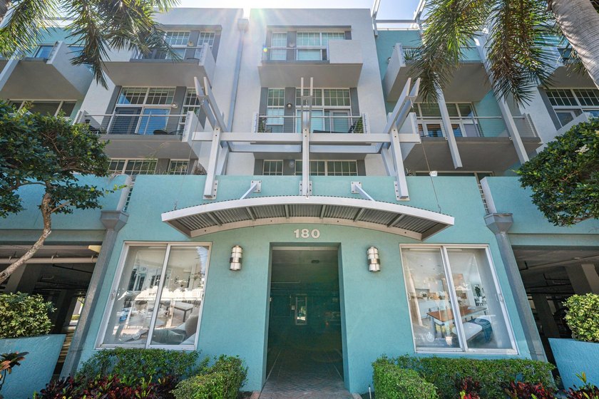 Delray Beach Downtown living! Located just 1.5 blocks from - photo 22