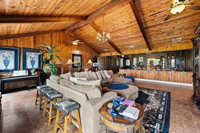 An extraordinary waterfront estate where timeless craftsmanship - photo 23