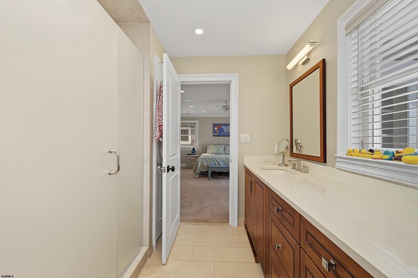 CUSTOM LEEDS-BUILT HOME JUST TWO BLOCKS TO THE BEACH! Built in - photo 26