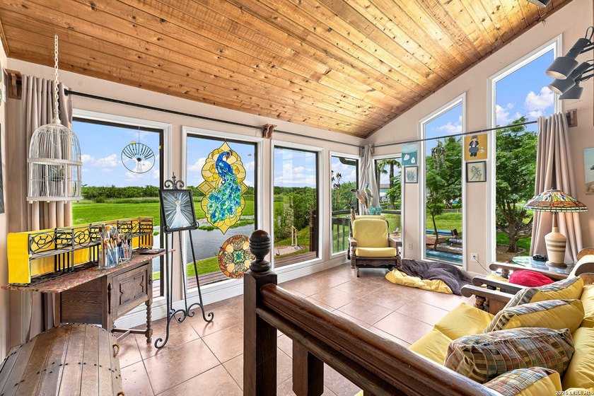 An extraordinary waterfront estate where timeless craftsmanship - photo 28