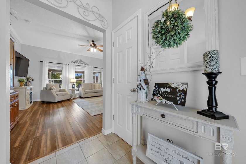 Welcome to your immaculate, turn-key oasis perfectly situated in - photo 3
