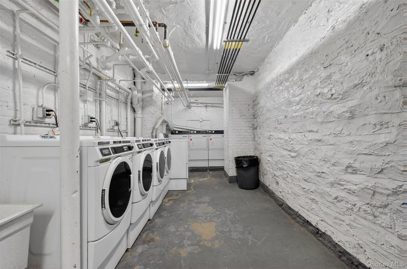 Beautiful 3-bedroom pre-war condominium available on historic - photo 18