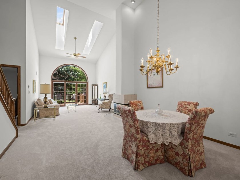 Enjoy maintenance free living in this spacious On The Park - photo 2