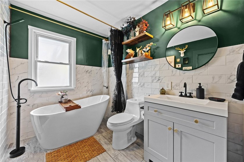 Brand NEW bathrooms! This cape has all the aesthetic charm of a - photo 4
