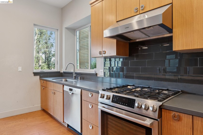 Contractor Special/ Fixer! Incredible Opportunity in the - photo 13