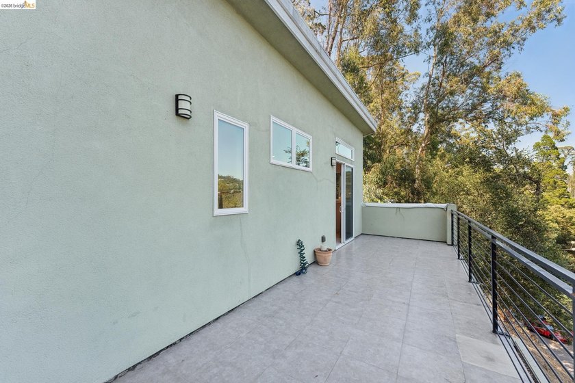 Contractor Special/ Fixer! Incredible Opportunity in the - photo 28