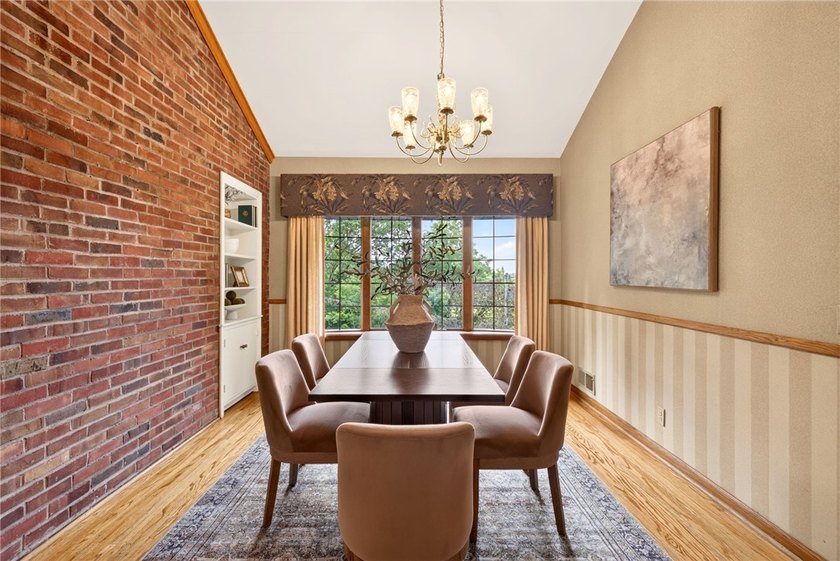 Welcome to 135 Orchard Park Blvd.- one of Irondequoit's most - photo 6
