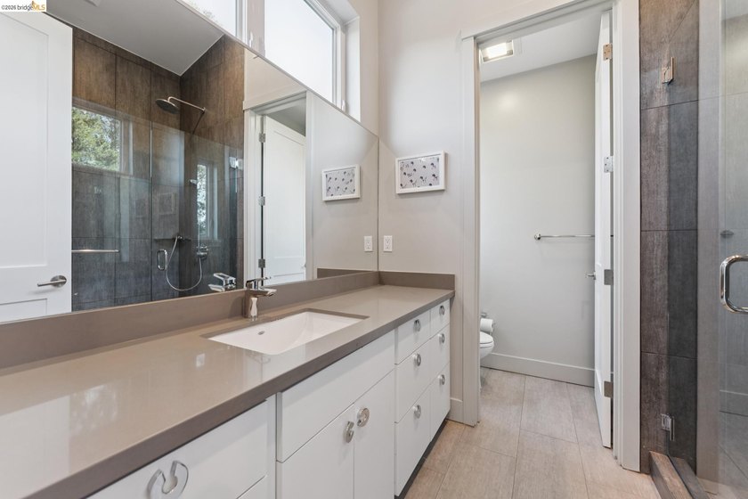 Contractor Special/ Fixer! Incredible Opportunity in the - photo 47