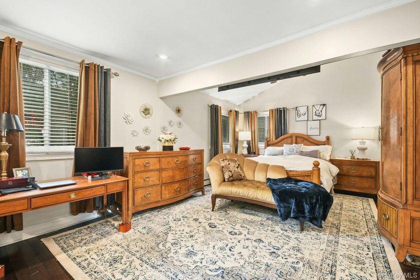 Surprisingly Spacious and Expanded Ranch in Sayville - Updated - photo 13